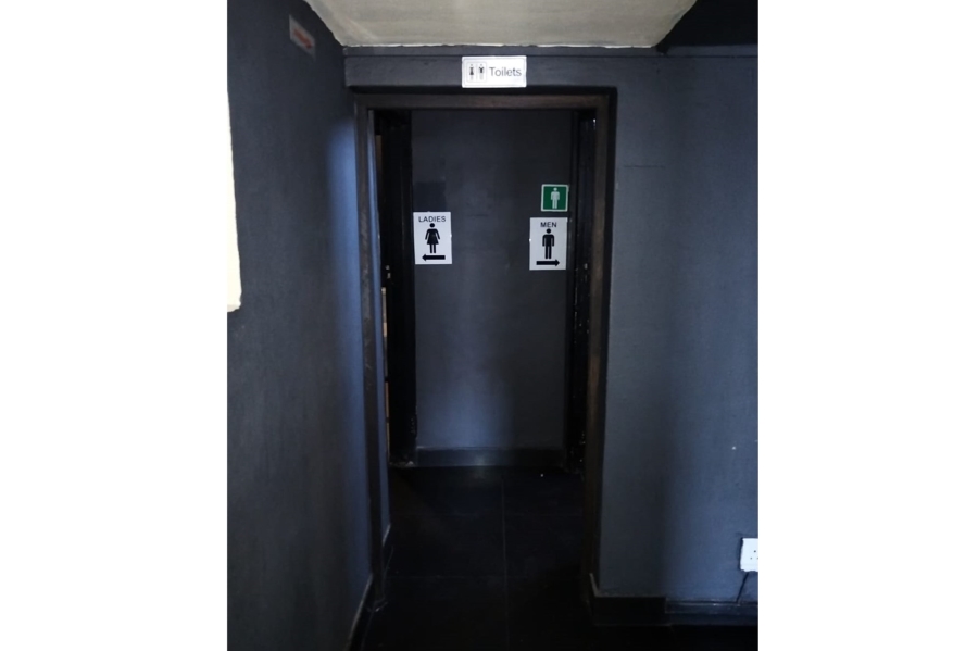 Commercial Property for Sale in Lemoenkloof Western Cape